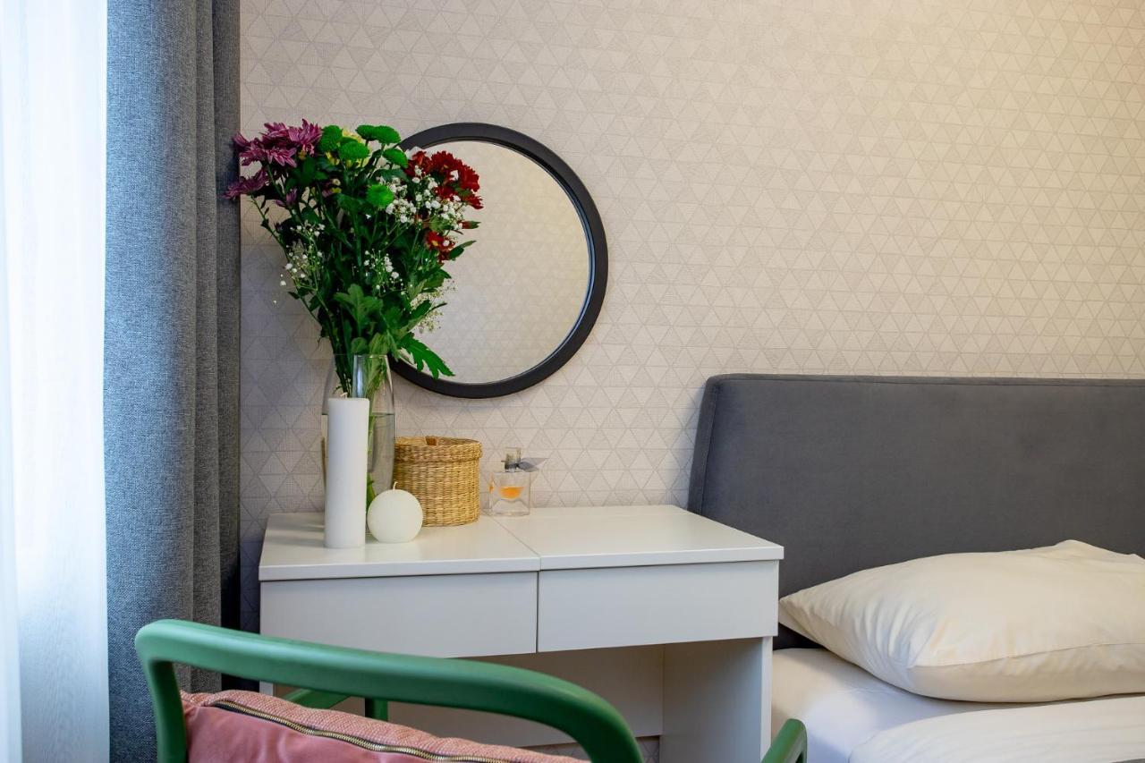 Luxury Apartment With 2 Bedrooms In The City Center Николаев Экстерьер фото