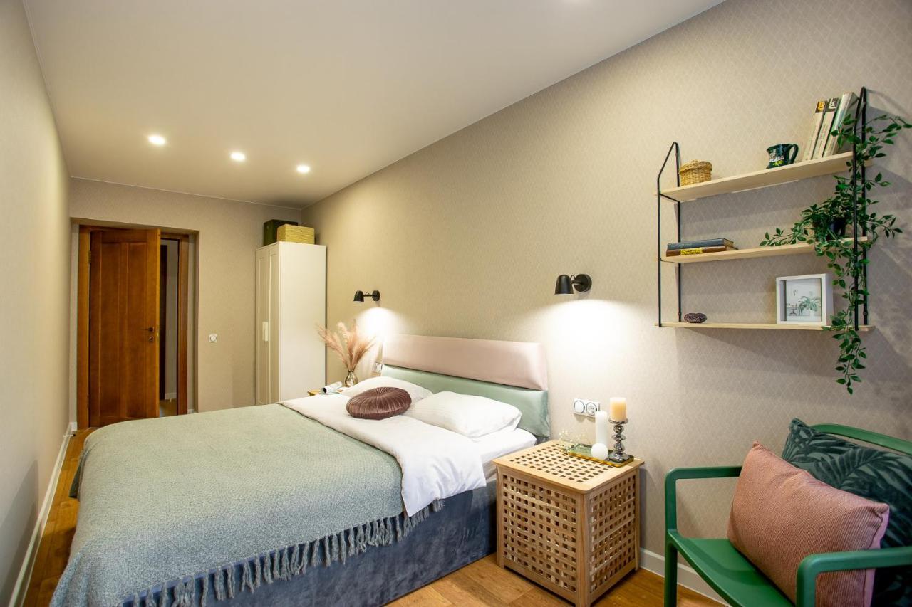 Luxury Apartment With 2 Bedrooms In The City Center Николаев Экстерьер фото